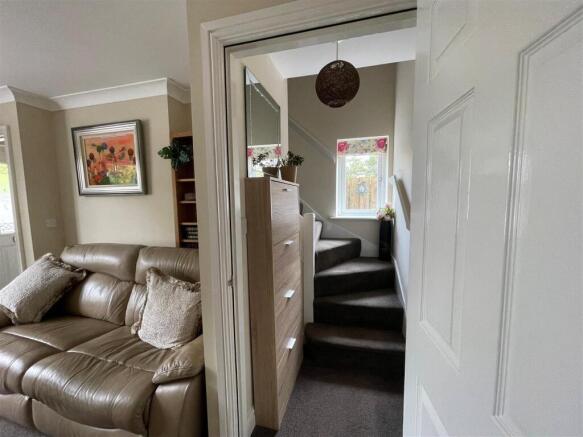 4 bed House for sale Image 8