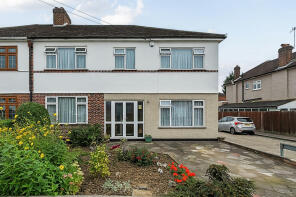37, Dawlish Drive, Pinner HA5 5LL