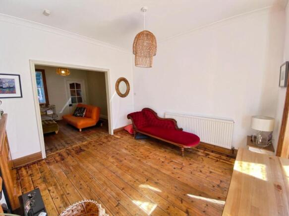 3 bed Terraced to rent Image 9