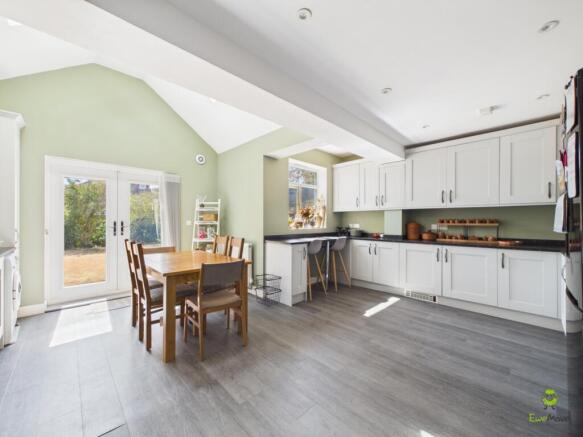 Presented by Nicoleta at EweMove Bexleyheath and D