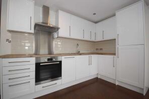 Flat 1, 141a, High Street, Barnet EN5 5UZ