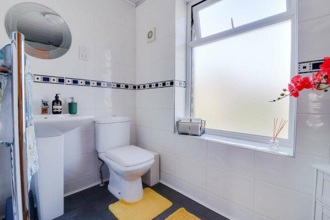 3 bed Terraced for sale Image 12