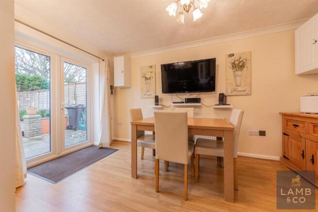 DINING ROOM: