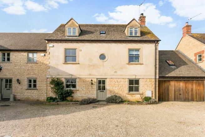 Blacksmiths Court