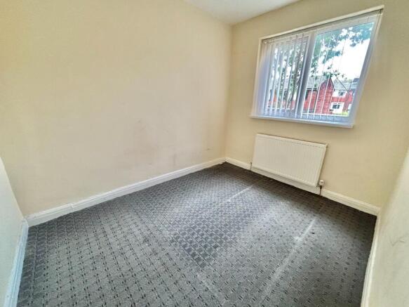 2 bed End of Terrace to rent Image 9
