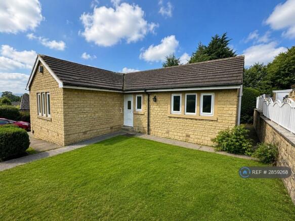 4 bed Bungalow to rent Image 5