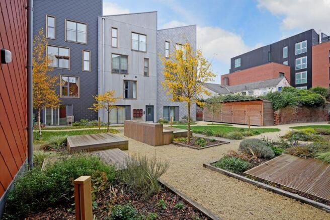 Communal Gardens 