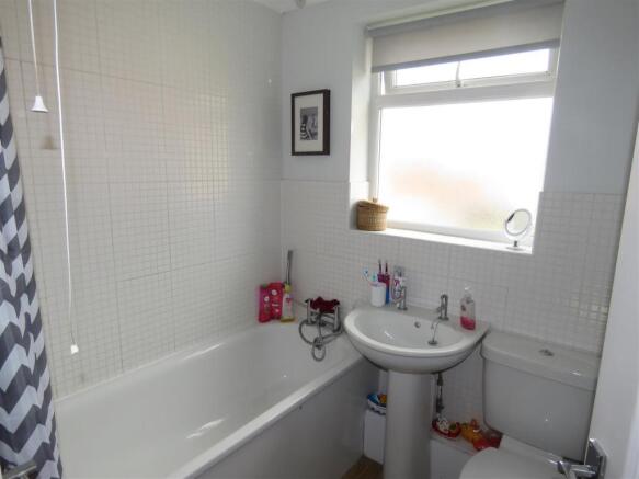 Bathroom.JPG