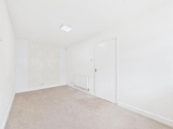 4 bed Detached Bungalow for sale Image 10