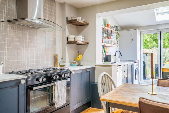3 bed Terraced for sale Image 4