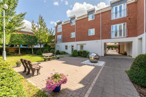 Fencer Hill Square, Gosforth, NE3