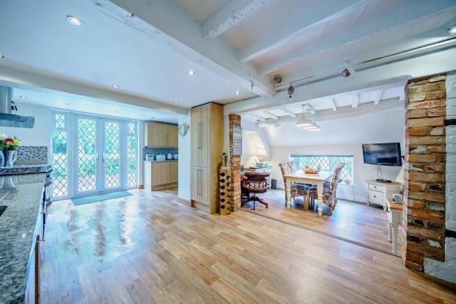 8427344-interior04-800.jpg