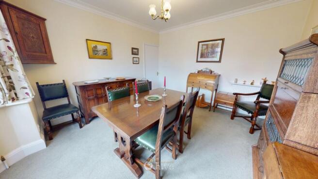 4 bed Detached for sale Image 10