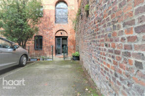 8, 90 Atlas House, Woodbridge Road, Ipswich IP4 2NL