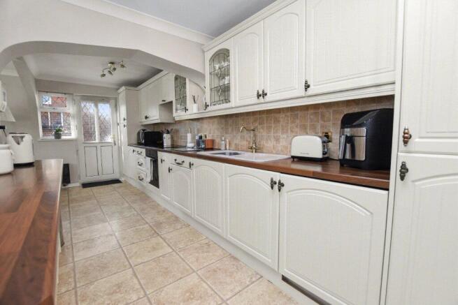 3 bed Detached for sale Image 11