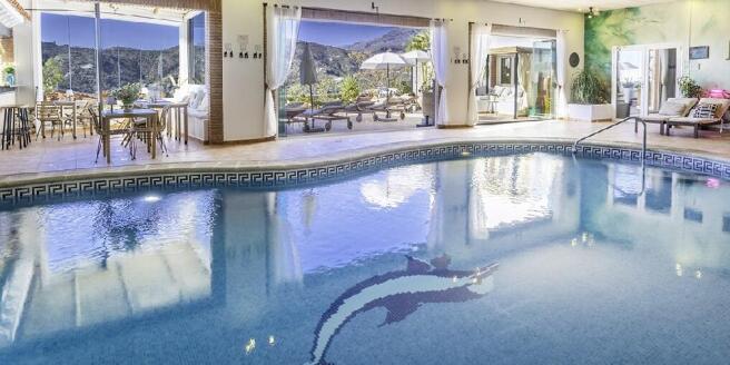 Heated indooroutdoo