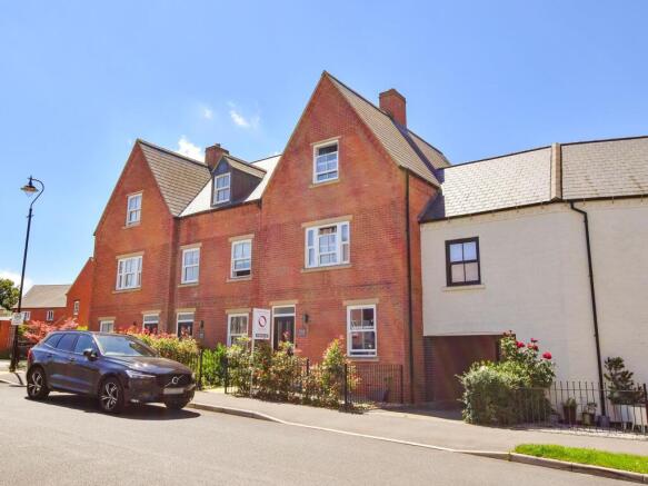 98 Redcar Road