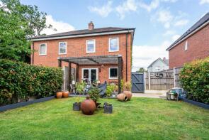 6, Webb Grove, Hockley Heath, Solihull B94 5BN