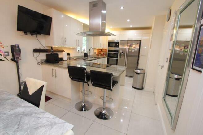 Kitchen/Dining...