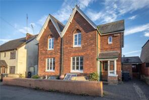 5, Farmadine Grove, Saffron Walden CB11 3DR