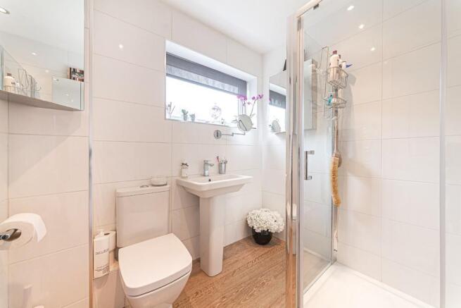 Re-Fitted Bathroo...