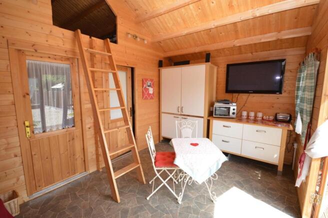 Log Cabin