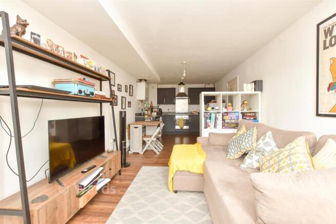 Kitchen/ Living Area