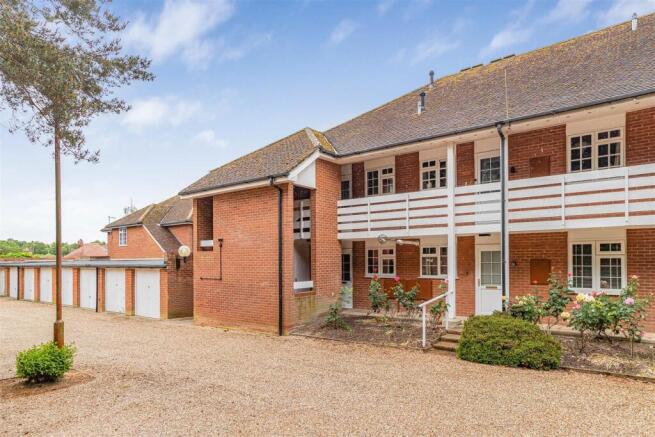 Heath Road, Newmarket photo 4