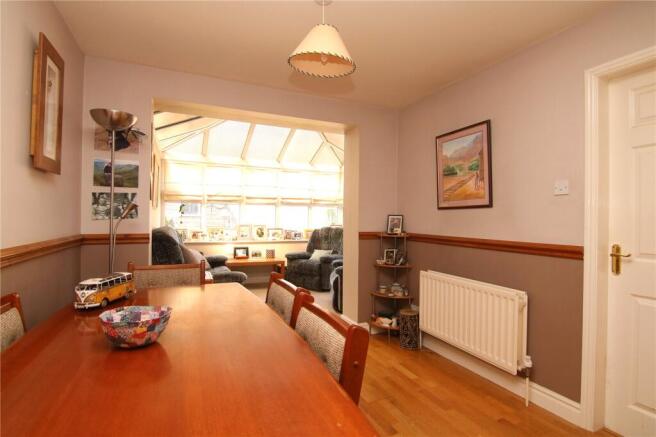 3 bed Semi-Detached for sale Image 6