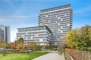 1301, Skyline Plaza, Alencon Link, Basingstoke RG21 7AZ