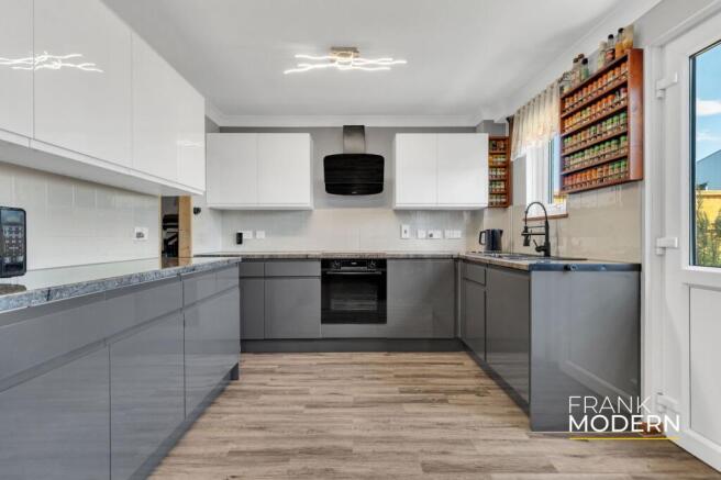 Kitchen / Diner
