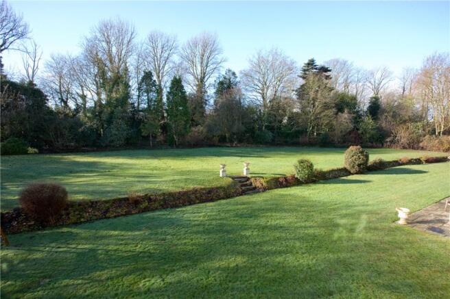 Lovely Gardens
