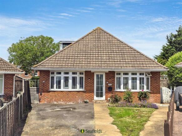 Hayward Avenue, Ryde, PO33 1AS photo 2