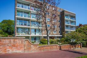 Flat 15, 26 Meads Court, Carlisle Road, Eastbourne BN20 7ER