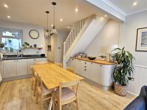 Kitchen.jpg