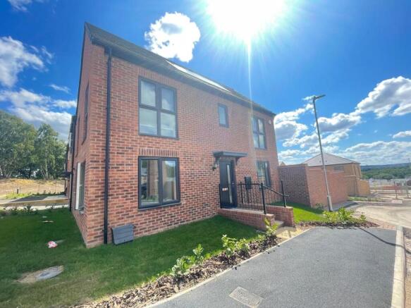 3 bed Semi-Detached to rent in adel