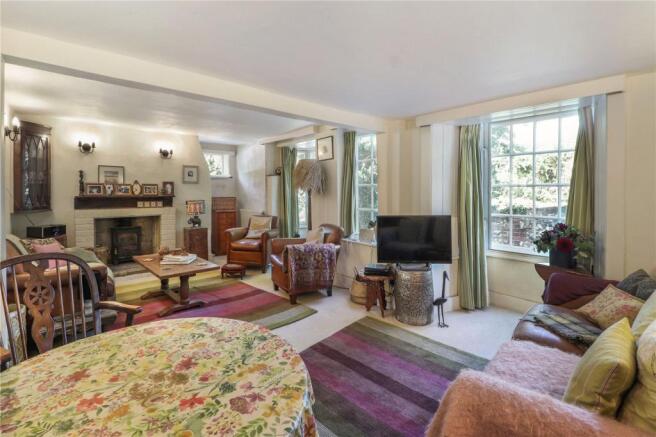 Sitting/Dining Room