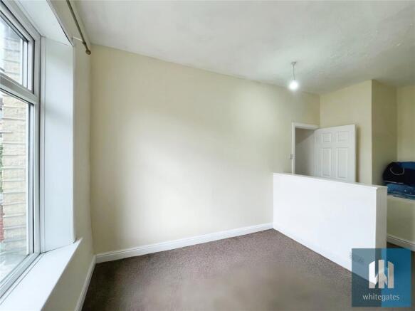 2 bed Terraced to rent Image 7