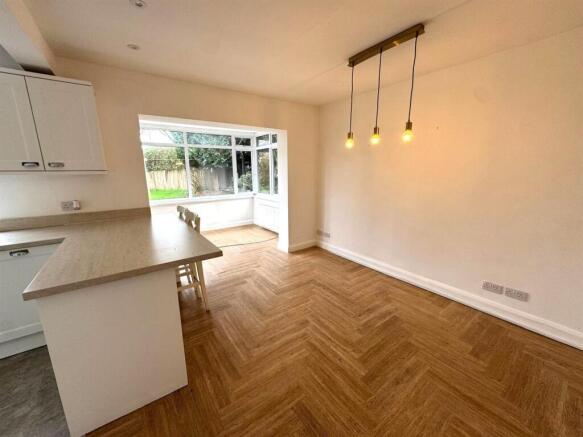 Kitchen/ Diner Pic 2