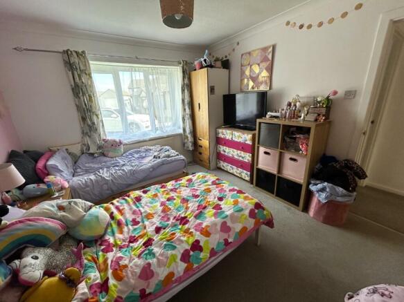 Bedroom 2 (1).jpeg