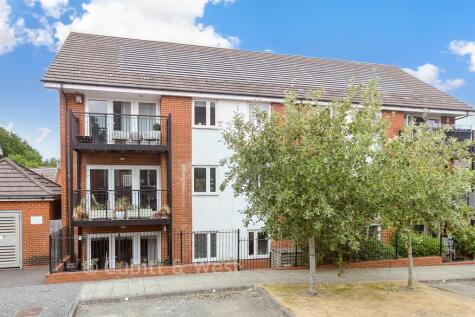 Lexington Drive, Haywards Heath, West Sussex