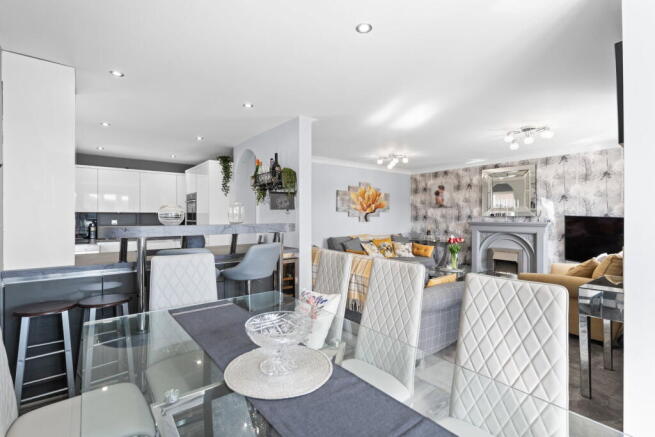 3 bed Detached Bungalow for sale Image 7