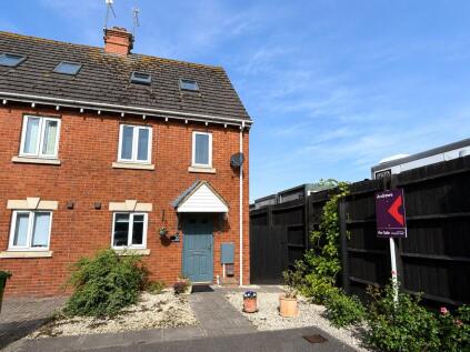 Hanson Gardens, Bishops Cleeve, Cheltenham, GL52