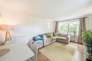 4, 95 Carolyn House, Larkhall Rise, London SW4 6HR
