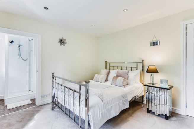 2 bed Character Property for sale Image 9