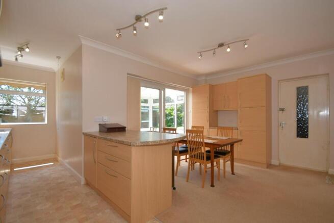 3 bed Detached Bungalow for sale Image 7