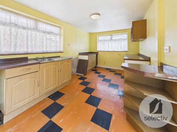 3 bed Semi-Detached for sale Image 6