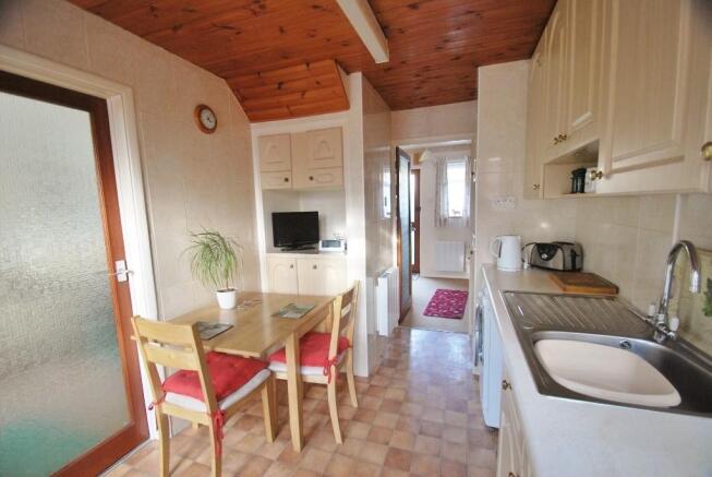 Kitchen/Breakfast ro