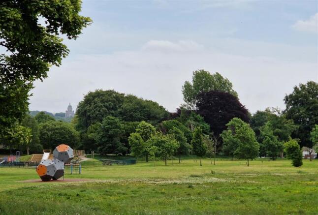 Views of Ryelands Park