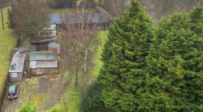 Rear garden & outbuidlings.jpg